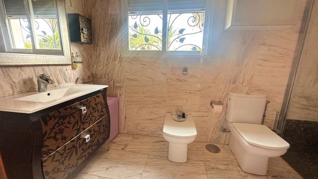 5 makuuhuone Huvila myytävänä paikassa Poniente, Benidorm mukana uima-altaan - 895 000 € (Ref: 10024654)