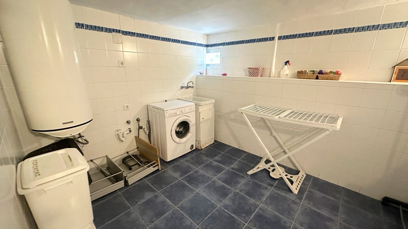 5 makuuhuone Huvila myytävänä paikassa Benidorm mukana uima-altaan - 895 000 € (Ref: 10024654)