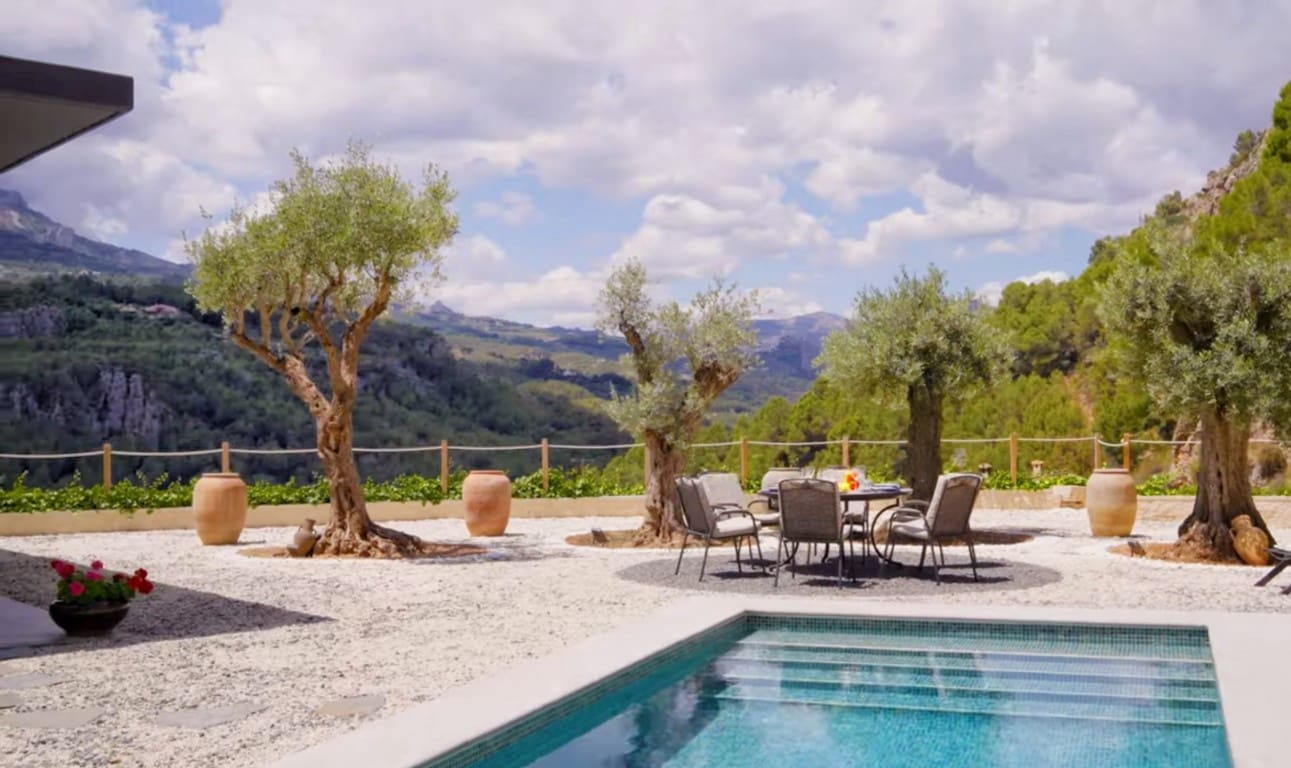 3 quarto Moradia para venda em Guadalest com piscina - 1 895 000 € (Ref: 10024655)
