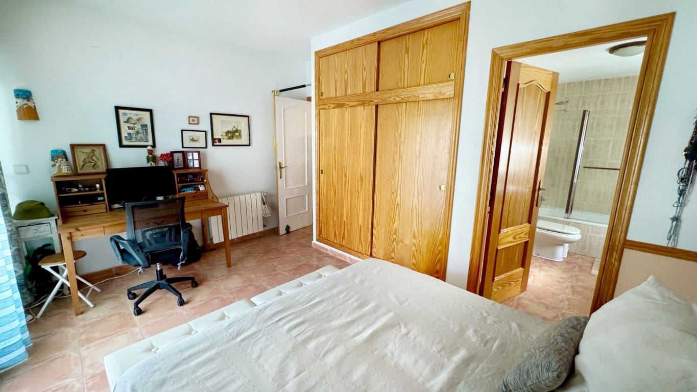 4 soverom Leilighet til salgs i Albir med svømmebasseng - € 450 000 (Ref: 10034837)