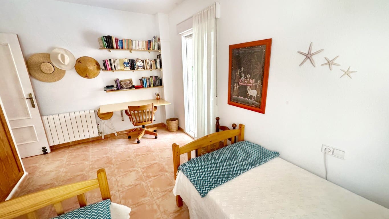 4 soverom Leilighet til salgs i Albir med svømmebasseng - € 450 000 (Ref: 10034837)