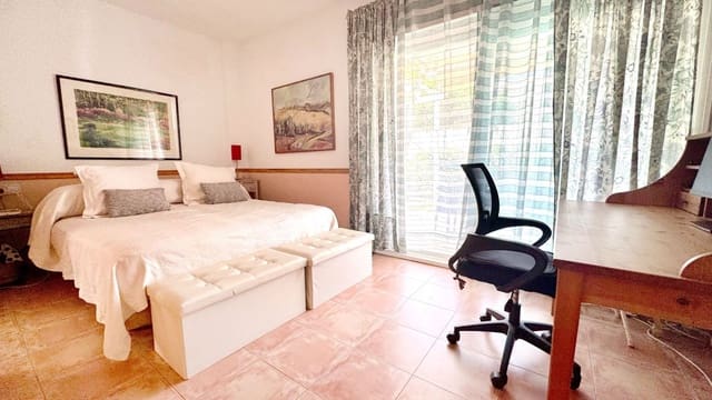 4 makuuhuone Huoneisto myytävänä paikassa Albir, Alfaz del Pi / L'Alfàs del Pi mukana uima-altaan - 450 000 € (Ref: 10034837)