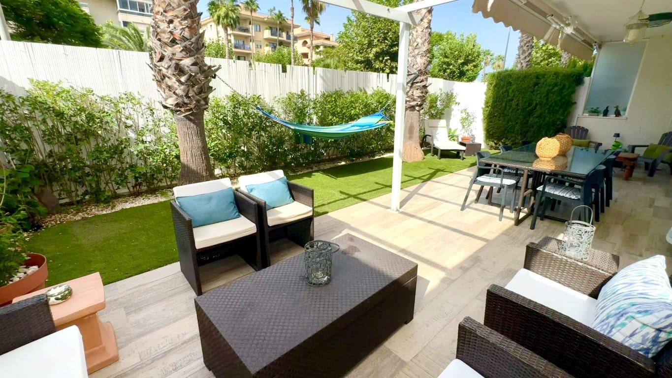 4 soverom Leilighet til salgs i Albir med svømmebasseng - € 450 000 (Ref: 10034837)