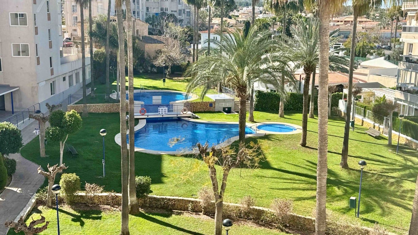 4 bedroom Apartment for sale in Albir with pool - € 450,000 (Ref: 10034837)