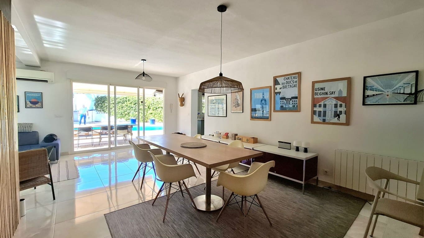 3 soveværelse Villa til salg i Alfaz del Pi / L'Alfas del Pi med swimmingpool - € 699.000 (Ref: 10079984)