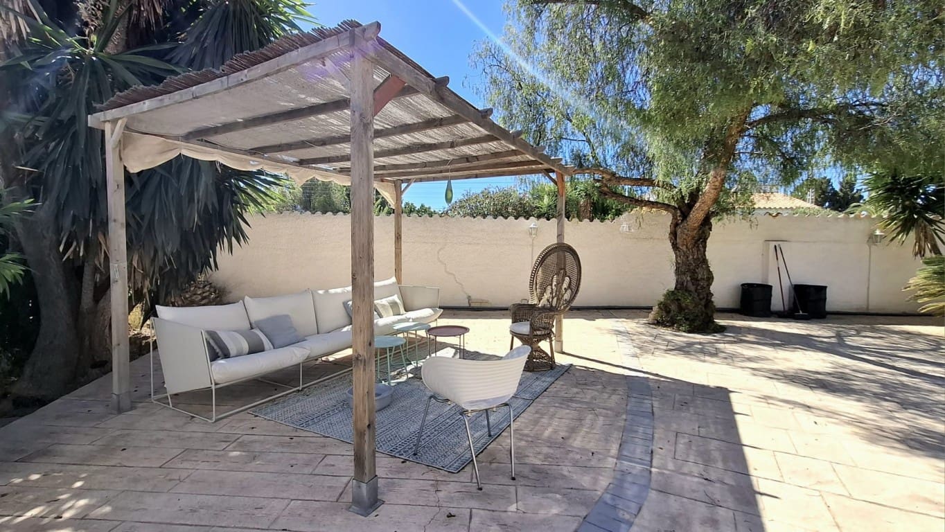 3 soveværelse Villa til salg i Alfaz del Pi / L'Alfas del Pi med swimmingpool - € 699.000 (Ref: 10079984)