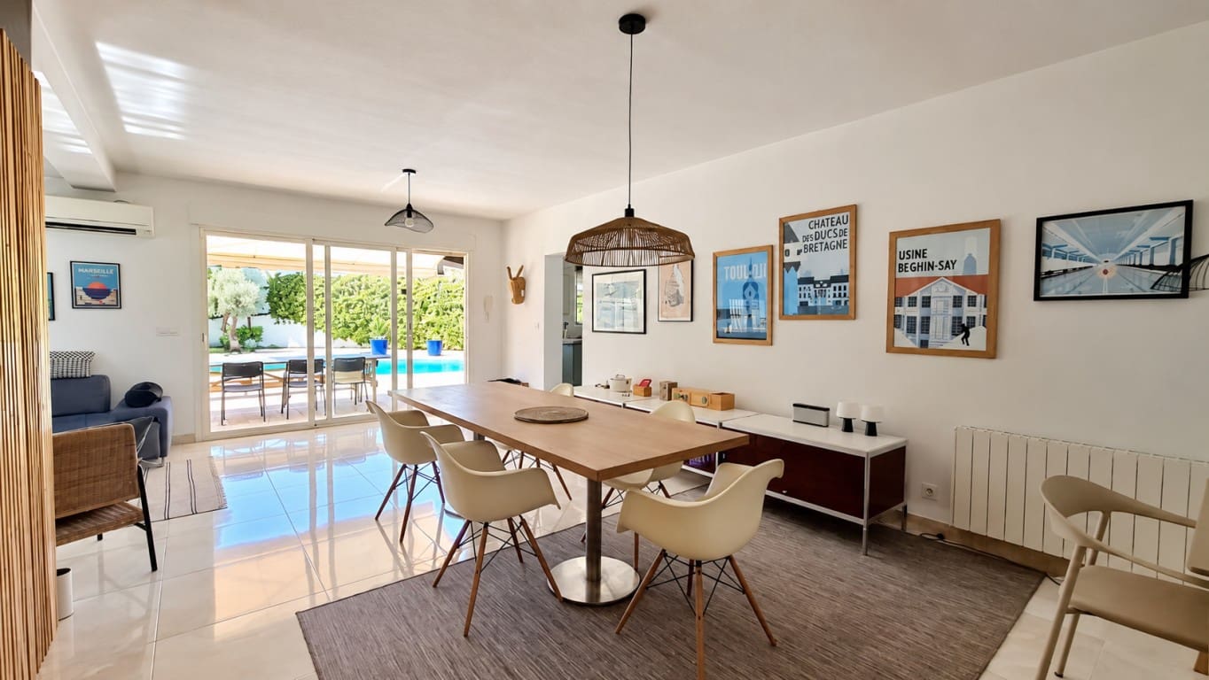3 bedroom Villa for sale in Alfaz del Pi / L'Alfas del Pi with pool garage - € 699,000 (Ref: 10079984)