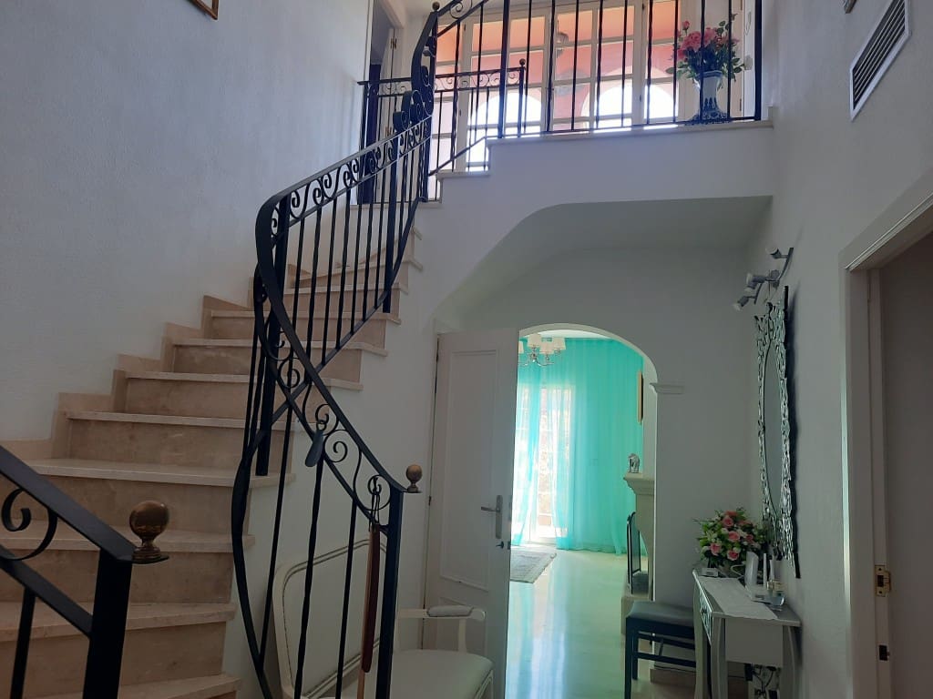 4 camera da letto Villa in vendita in Finestrat con piscina - 950.000 € (Rif: 10082127)