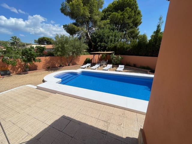 2 slaapkamer Villa te koop in Pueblo - Urbanizaciones, Alfaz del Pi / L'Alfàs del Pi met zwembad - € 470.000 (Ref: 10082129)
