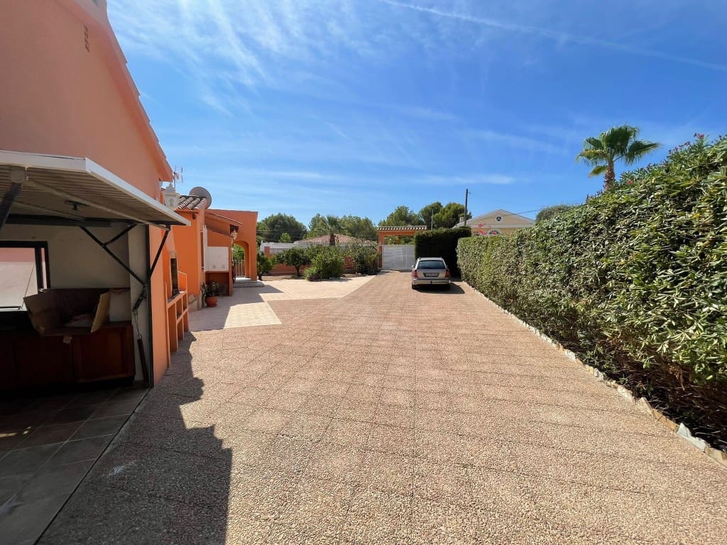2 sovrum Villa till salu i Alfaz del Pi / L'Alfas del Pi med pool - 450 000 € (Ref: 10082129)