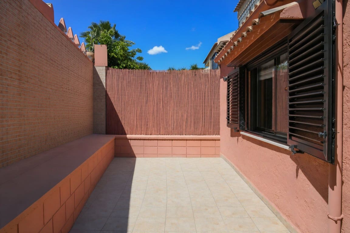 4 slaapkamer Bungalow te koop in Albir met zwembad - € 439.000 (Ref: 10090947)