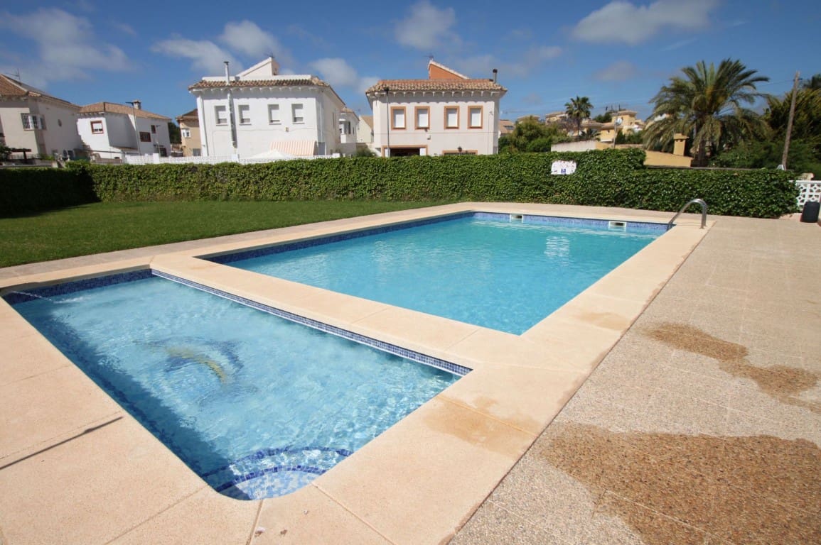 4 slaapkamer Bungalow te koop in Albir met zwembad - € 439.000 (Ref: 10090947)