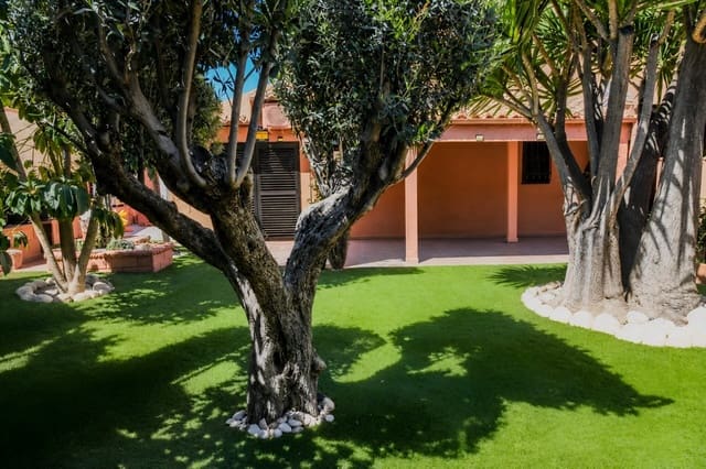 4 quarto Bungalow para venda em Albir, Alfaz del Pi / L'Alfàs del Pi com piscina - 439 000 € (Ref: 10090947)