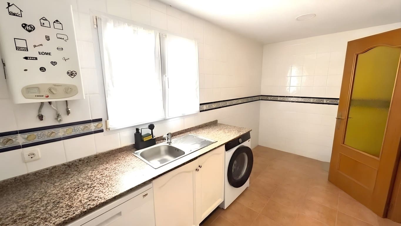5 soverom Villa til salgs i La Nucia - € 420 000 (Ref: 10093777)