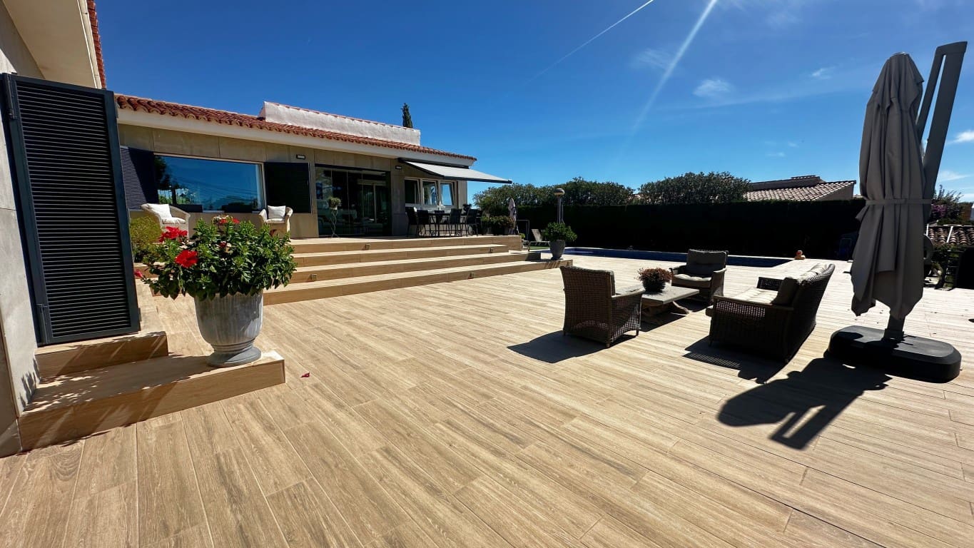 4 sovrum Villa till salu i La Nucia med pool garage - 835 000 € (Ref: 10118174)
