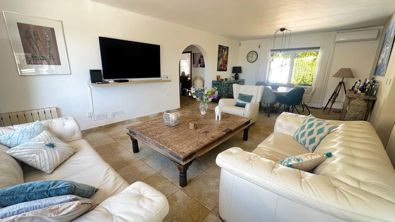 4 sovrum Villa till salu i La Nucia med pool garage - 835 000 € (Ref: 10118174)