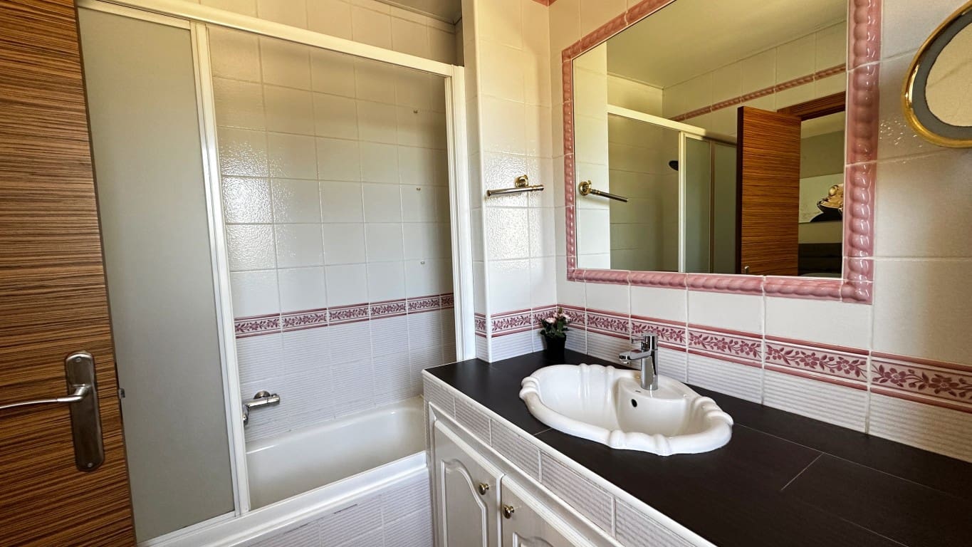 4 sovrum Villa till salu i La Nucia med pool garage - 835 000 € (Ref: 10118174)