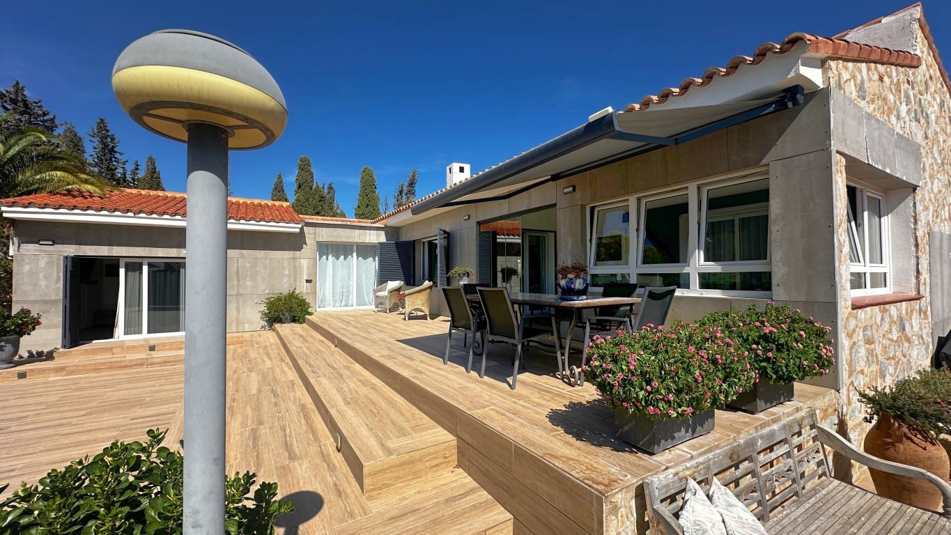 4 sovrum Villa till salu i La Nucia med pool garage - 835 000 € (Ref: 10118174)