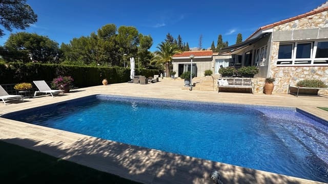4 sovrum Villa till salu i Barranco Hondo, La Nucia med pool garage - 835 000 € (Ref: 10118174)
