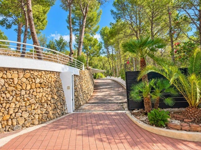 5 makuuhuone Huvila myytävänä paikassa Levante Alto, Benidorm mukana uima-altaan - 995 000 € (Ref: 10167162)