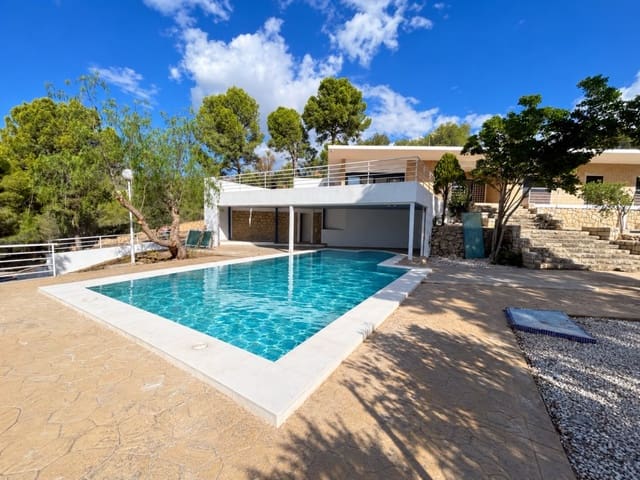 5 makuuhuone Huvila myytävänä paikassa Levante Alto, Benidorm mukana uima-altaan - 995 000 € (Ref: 10167162)