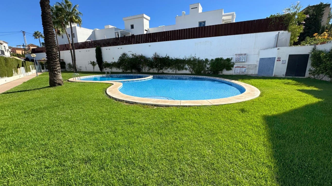 3 soverom Bungalow til salgs i Albir med svømmebasseng garasje - € 399 000 (Ref: 10172411)