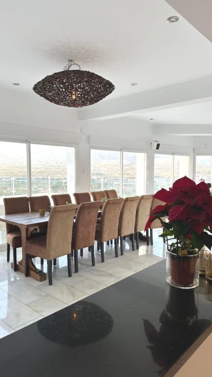 6 quarto Moradia para venda em Albir com piscina - 2 950 000 € (Ref: 1940506)