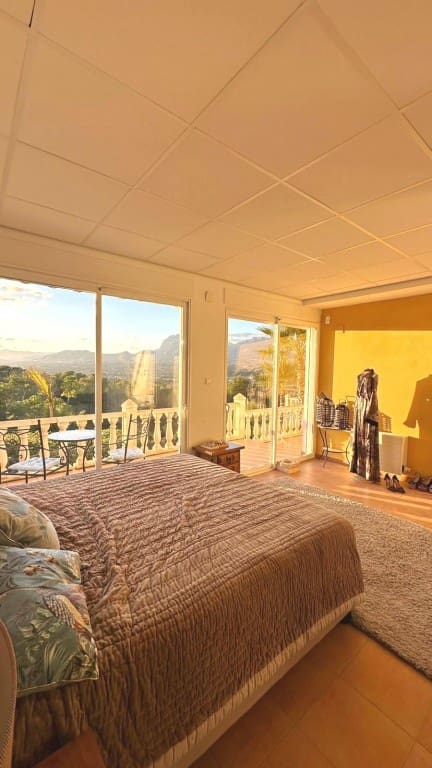 6 quarto Moradia para venda em Albir com piscina - 2 950 000 € (Ref: 1940506)