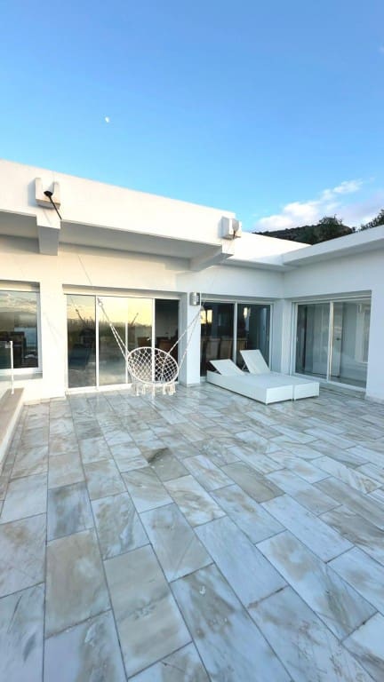6 quarto Moradia para venda em Albir com piscina - 2 950 000 € (Ref: 1940506)