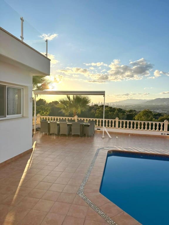 6 quarto Moradia para venda em Albir com piscina - 2 950 000 € (Ref: 1940506)