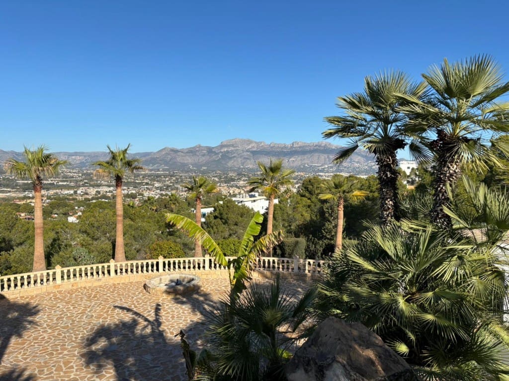 6 quarto Moradia para venda em Albir com piscina - 2 950 000 € (Ref: 1940506)