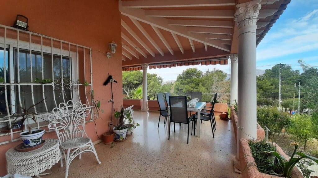 4 bedroom Villa for sale in Albir with pool - € 649,000 (Ref: 3144731)