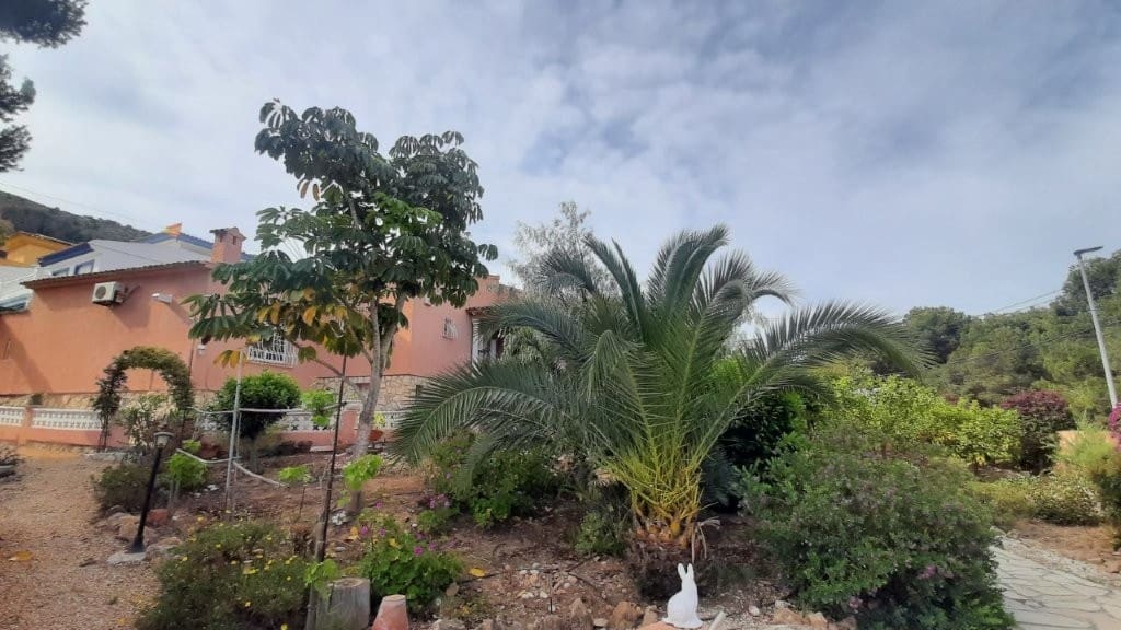 4 bedroom Villa for sale in Albir with pool - € 649,000 (Ref: 3144731)