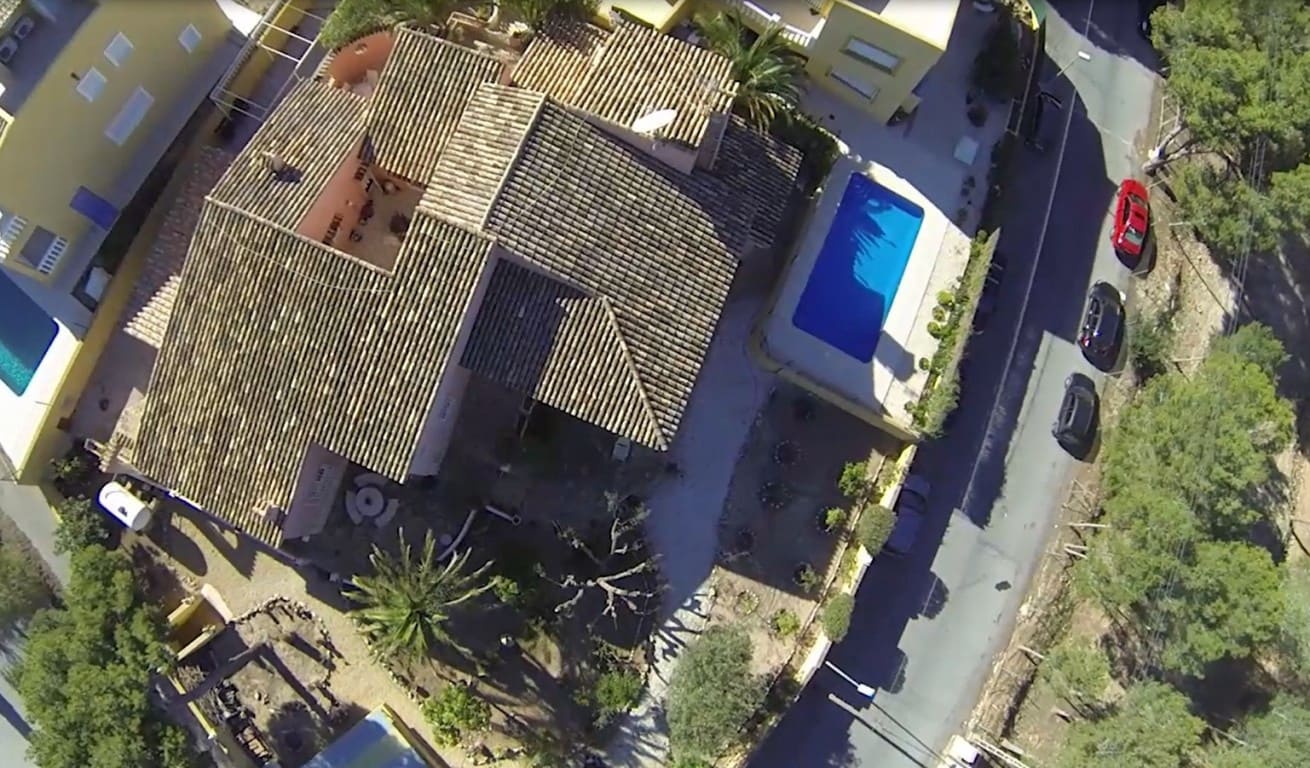 4 bedroom Villa for sale in Albir with pool - € 649,000 (Ref: 3144731)