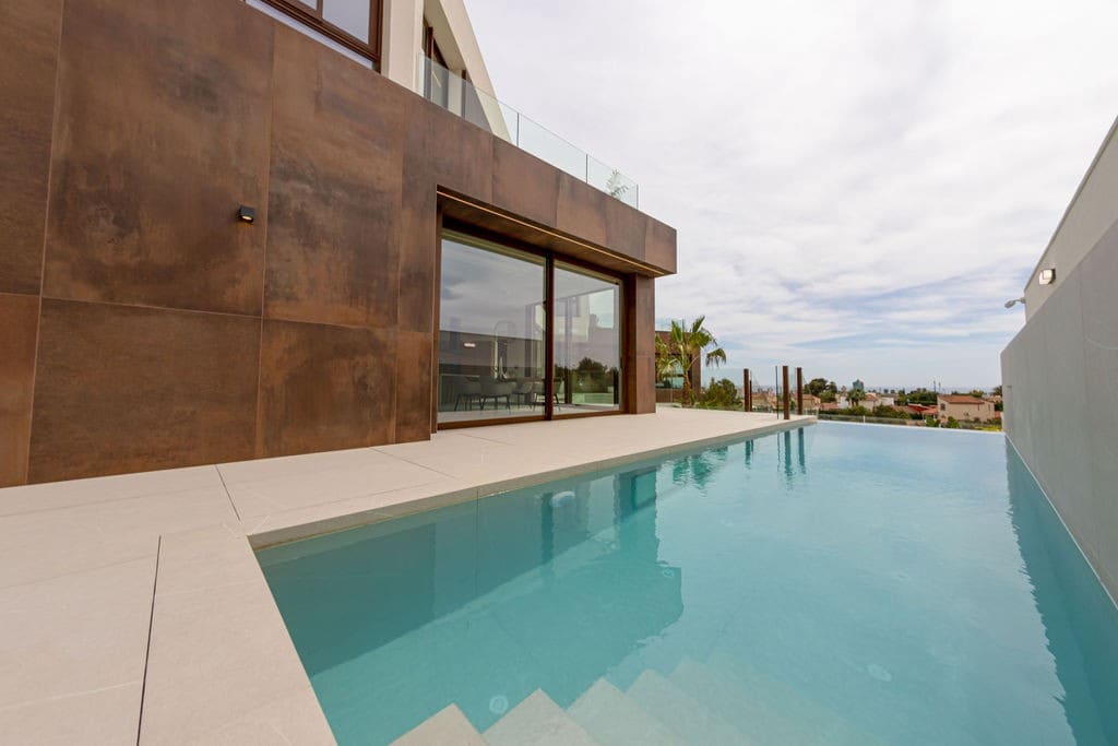 4 bedroom Villa for sale in Benidorm with pool - € 2,825,000 (Ref: 5071706)