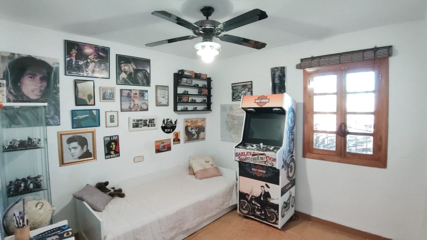 3 bedroom Apartment for sale in Albir with pool - € 388,000 (Ref: 5516152)