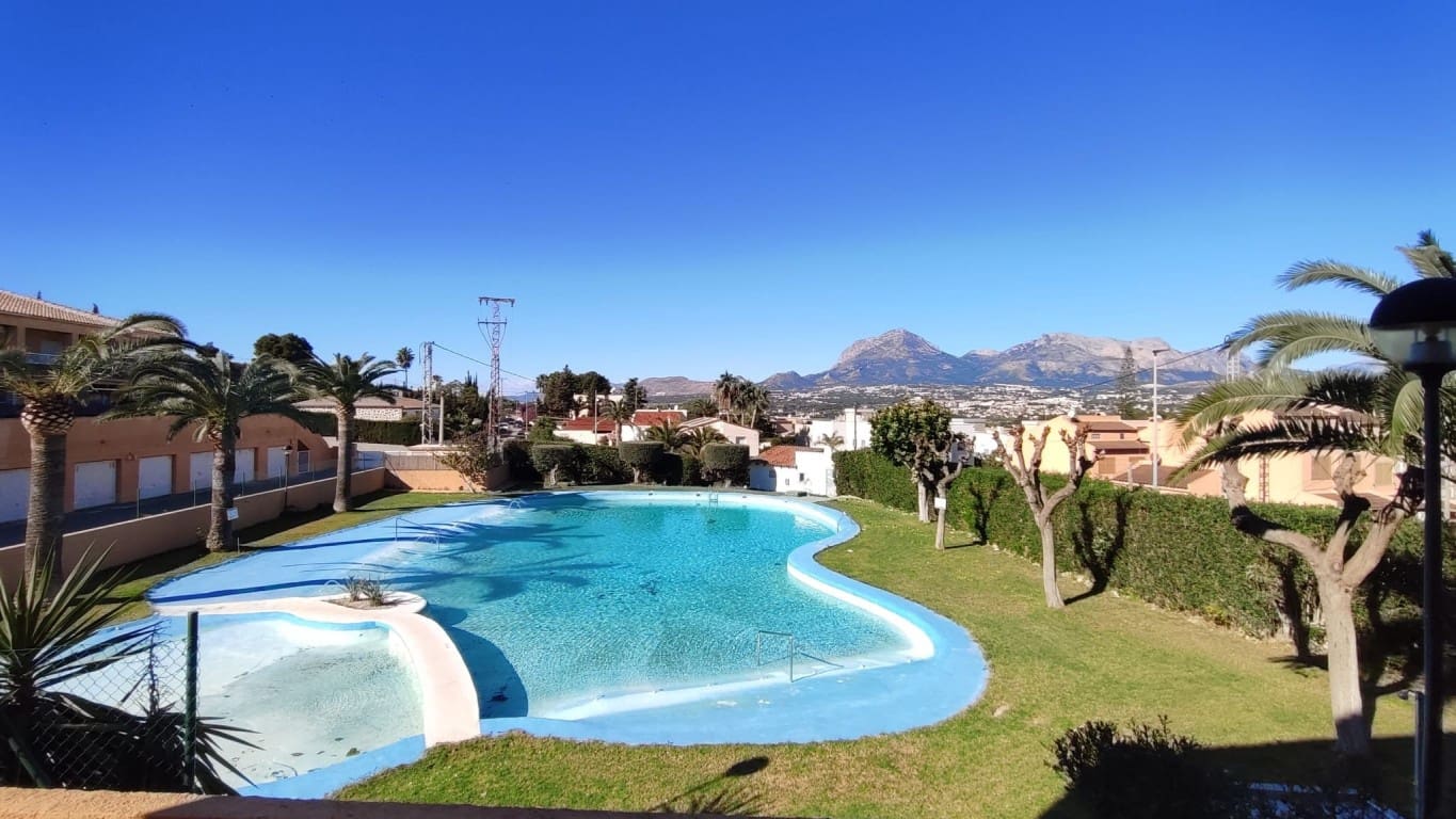 3 bedroom Apartment for sale in Albir with pool - € 388,000 (Ref: 5516152)