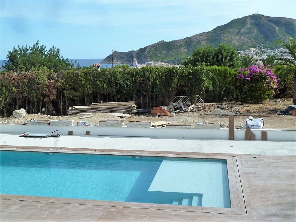 5 bedroom Villa for sale in Altea with pool - € 2,250,000 (Ref: 5669421)