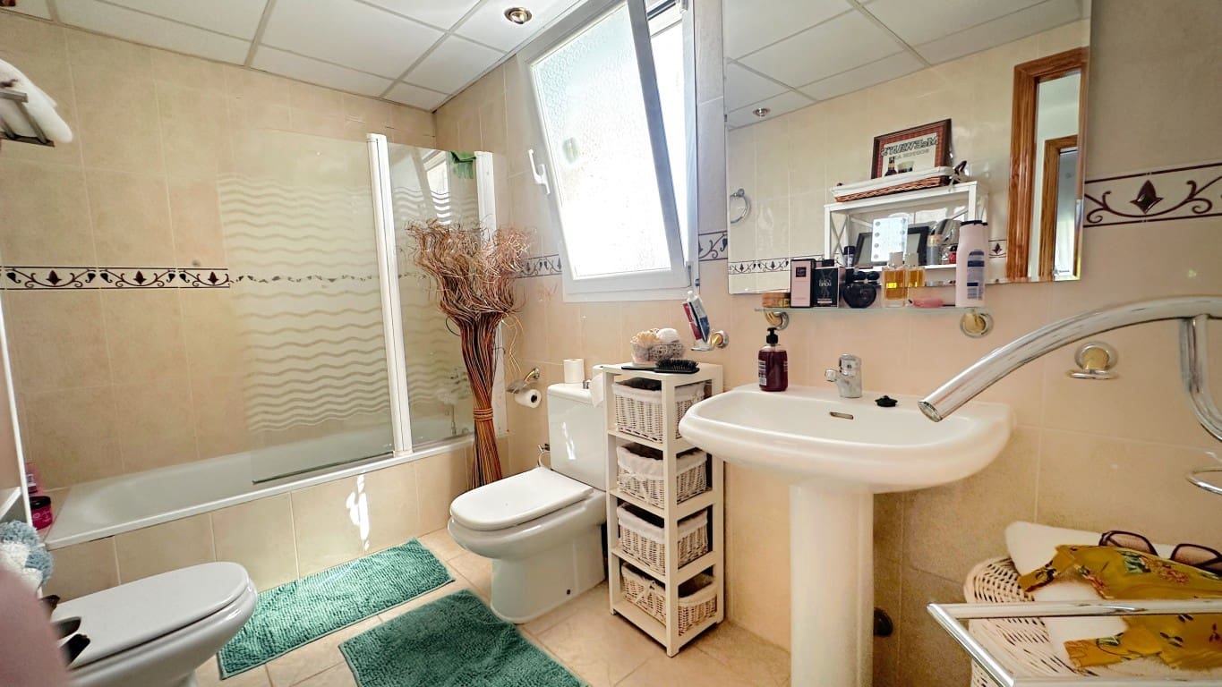 2 slaapkamer Villa te koop in La Nucia met zwembad - € 679.000 (Ref: 6322914)