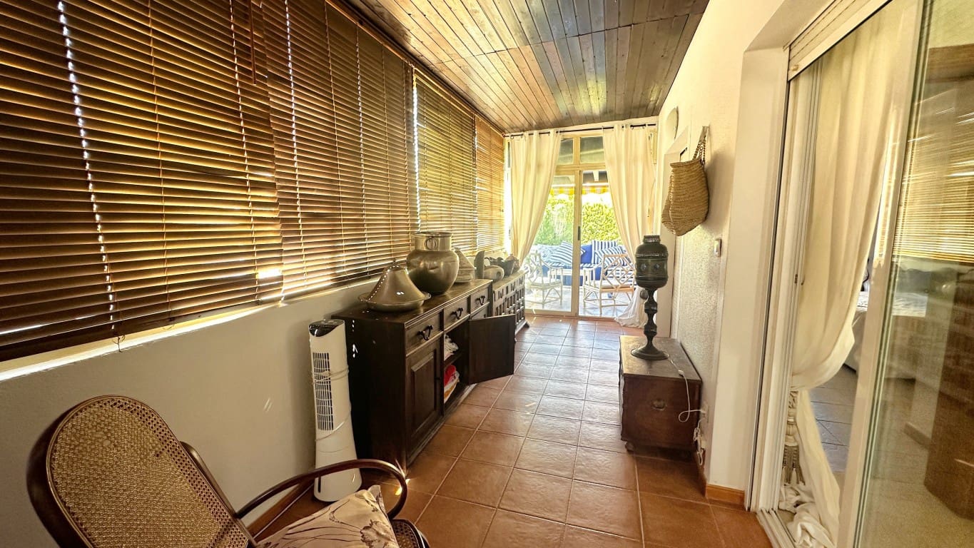 2 slaapkamer Villa te koop in La Nucia met zwembad - € 679.000 (Ref: 6322914)