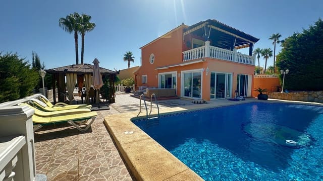 2 sovrum Villa till salu i La Nucia med pool - 679 000 € (Ref: 6322914)