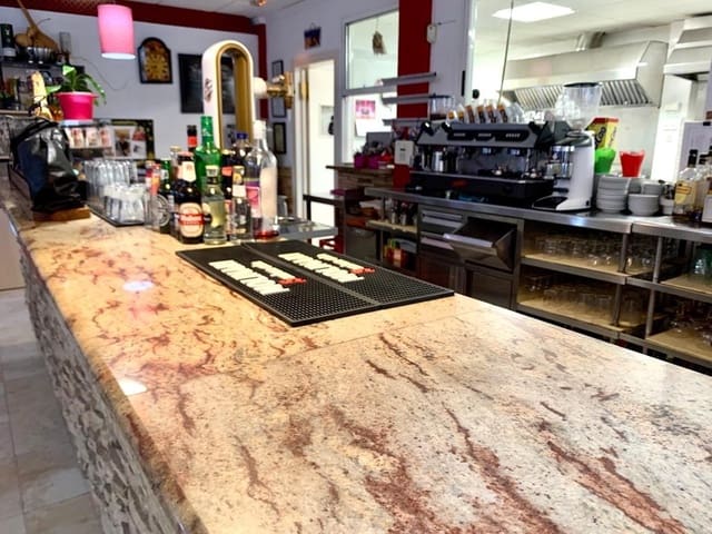 Komercyjne na sprzedaż w Albir, Alfaz del Pi / L'Alfàs del Pi - 139 000 € (Ref: 7299314)