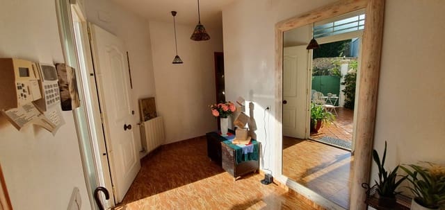 5 bedroom Villa for sale in Pueblo - Urbanizaciones, Alfaz del Pi / L'Alfàs del Pi with pool - € 550,000 (Ref: 7301243)