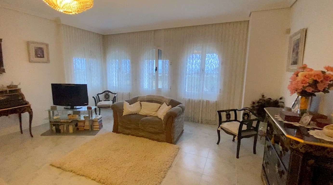 8 bedroom Villa for sale in Altea with pool - € 4,200,000 (Ref: 7393470)