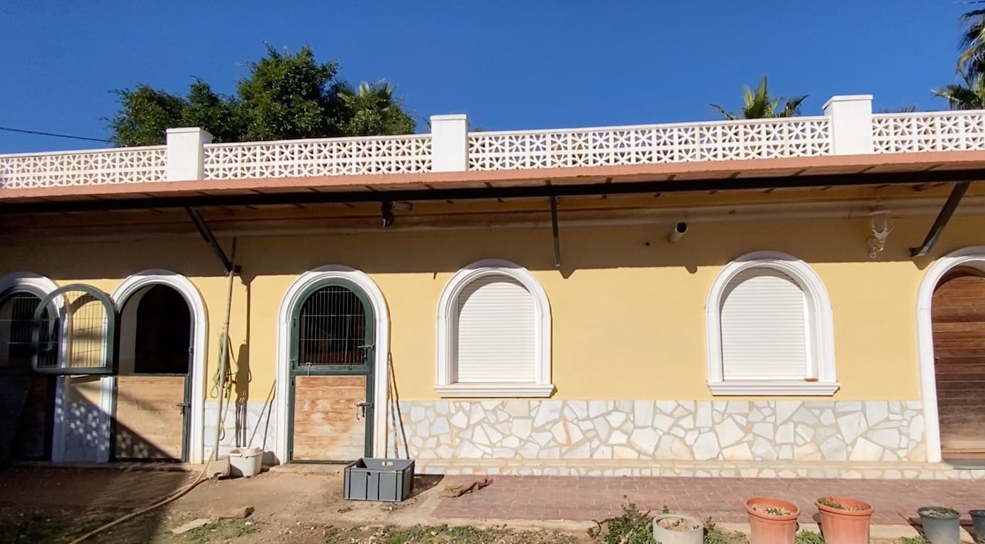 8 bedroom Villa for sale in Altea with pool - € 4,200,000 (Ref: 7393470)