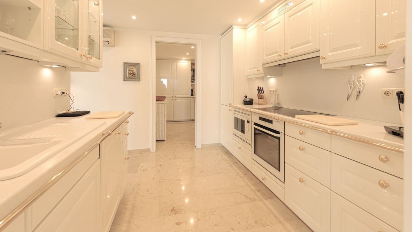 2 soveværelse Lejlighed til salg i Altea med swimmingpool - € 975.000 (Ref: 7571200)