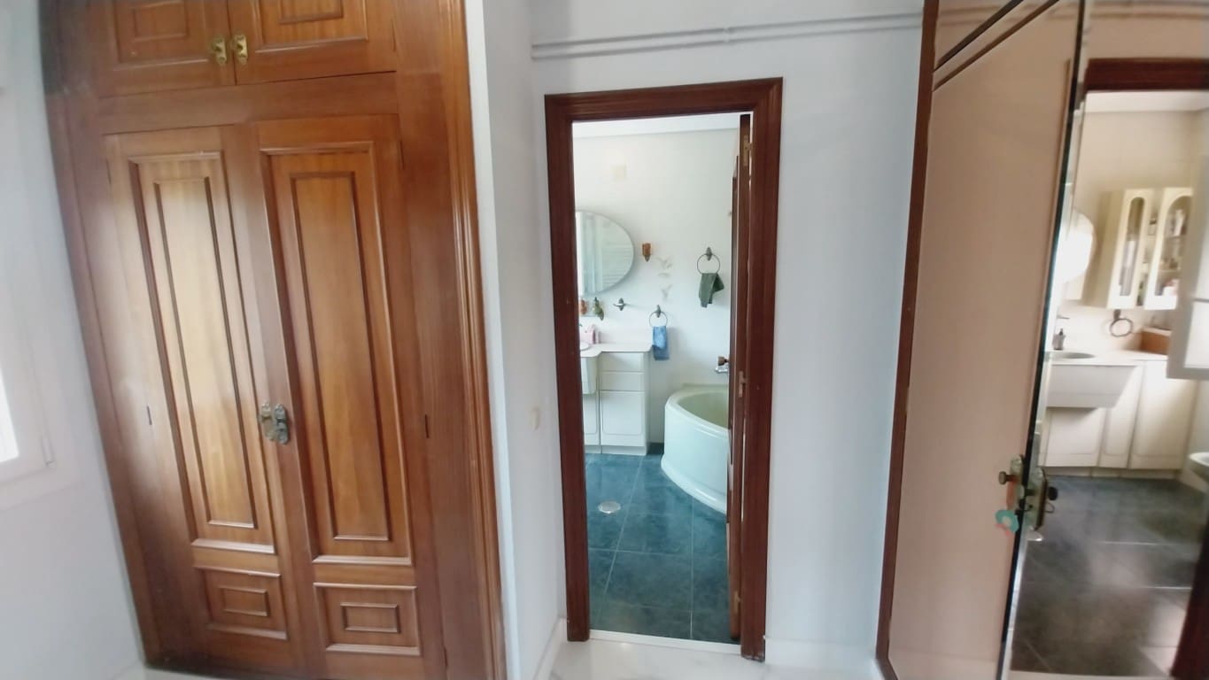 5 soveværelse Villa til salg i Benidorm med swimmingpool - € 735.000 (Ref: 7682666)