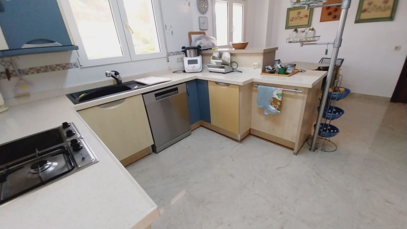 5 soveværelse Villa til salg i Benidorm med swimmingpool - € 735.000 (Ref: 7682666)