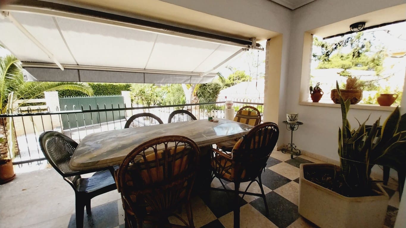 5 soveværelse Villa til salg i Benidorm med swimmingpool - € 735.000 (Ref: 7682666)