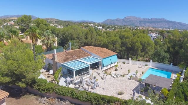 4 soverom Villa til salgs i Barranco Hondo, La Nucia med svømmebasseng - € 595 000 (Ref: 7759848)